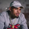 Chris Brown é preso no Reino Unido por agressão imagem