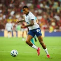 Com time misto, Bahia perde para o Flamengo no Maracanã imagem