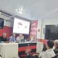 Conselho do Vitória tem reunião tensa com embate político e acusações imagem