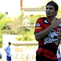 Cria do Vitória, Elkeson oficializa aposentadoria do futebol imagem