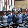 Deputados baianos cumprem minuto de silêncio em homenagem a Mujica imagem