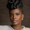 Djamila Ribeiro é a 1ª brasileira parte de programa prestigiado do MIT imagem