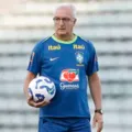 Dorival mantém mistério sobre escalação e cita Neymar imagem