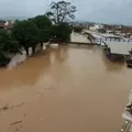 Em Santo Amaro, a tempestade passa, mas mal maior é o chumbo imagem