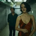 Emmanuelle: Remake de clássico do cinema erótico ganha trailer oficial imagem