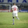 Erick destaca força do elenco e pede foco na final contra o Vitória imagem