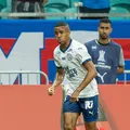 Erick sente incômodo na coxa e vira mais um desfalque para o Bahia imagem