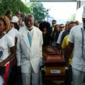 Eterna: emoção e música marcam despedida de Wanda Chase imagem