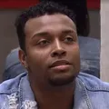 Ex-BBB Nego Di lança biografia após ficar preso por quatro meses imagem