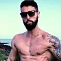 Fisiculturista preso por matar vendedora morre na prisão imagem