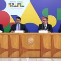 Fraude no INSS: governo quer bloqueio de bens de investigados imagem