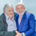 Governo Lula lamenta morte de Mujica: "Legado permanecerá" imagem