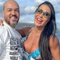Gracyanne Barbosa curte show de Belo e chama atenção da web imagem