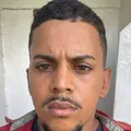 Homem é executado em ponto de ônibus na Suburbana imagem