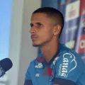 Juba projeta vitória no Ba-Vi e destaca adaptação ao novo esquema imagem
