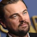 Leonardo DiCaprio surpreende fãs com visual envelhecido em novo filme imagem