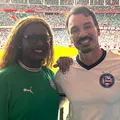 Liniker assiste e prestigia jogo do Bahia na Arena Fonte Nova imagem