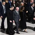 Lula, Trump e Milei: líderes comparecem ao funeral do papa Francisco imagem
