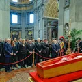 Lula e comitiva brasileira chegam ao Vaticano para funeral do Papa Francisco imagem