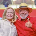 Lula prepara nome de Gleisi para sucessão em 2026, diz coluna imagem