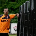 Luto! Ex-meia Leandro Domingues morre aos 41 anos imagem