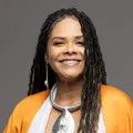Márcia Short celebra legado de Ângela Maria com show em Salvador imagem