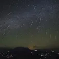 Meteoros Líridas: chuva terá ápice na madrugada desta terça imagem