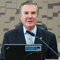 Moraes autoriza prisão domiciliar do ex-presidente Fernando Collor imagem