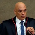 Moraes determina suspensão de passaporte de Collor imagem