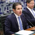 Motta cria comissões para discutir IA, PNE e isenção do IR imagem