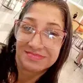 Mulher é morta por dupla em moto quando chegava em casa imagem