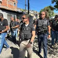 Polícia tem pista de criminosos que incendiaram veículos no Lobato imagem