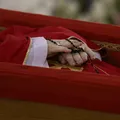 Portal oficial do Vaticano diz que morte de Francisco foi 'discreta' imagem