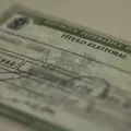 Prazo para regularizar título de eleitor termina nesta segunda-feira imagem