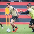 Renato Kayzer pode estrear pelo Vitória contra o Vasco no Barradão imagem