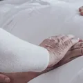 Saiba o que fazer se um familiar morrer dentro de casa imagem
