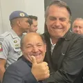Saiba quem assume vaga deixada por Eduardo Bolsonaro na Câmara imagem