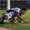 Sem pontaria: Vitória precisa de 30 finalizações para marcar um gol imagem