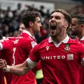 Time de Ryan Reynolds, Wrexham tem acesso histórico à Championship imagem