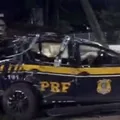 Três agentes da PRF morrem após bater viatura durante perseguição imagem