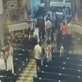 VÍDEO: mulheres são flagradas furtando bolsa em Igreja de Salvador imagem