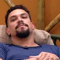 Vinícius afirma que será novo alvo do BBB 25: “Preparando o coração” imagem