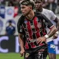Vitória acerta contratação de Felipe Cardoso, destaque do Atlético-BA imagem