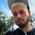 Zé Felipe rebate comentário sobre sua sexualidade e ironiza seguidor imagem
