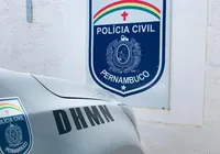 Adolescente esfaqueia irmã gêmea após discussão por R$ 10 imagem
