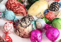 Alta mundial do cacau impacta custos do chocolate e vendas da Páscoa imagem