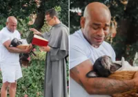 Aos prantos, ex-BBB Cezar Black se despede do pet de 11 anos imagem