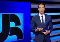 Apresentador da Record passa mal em telejornal e é trocado às pressas imagem