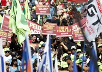 Ato em SP une centrais sindicais e governo pelo fim da escala 6x1