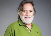 Ator da Globo, José de Abreu critica jornalista da emissora